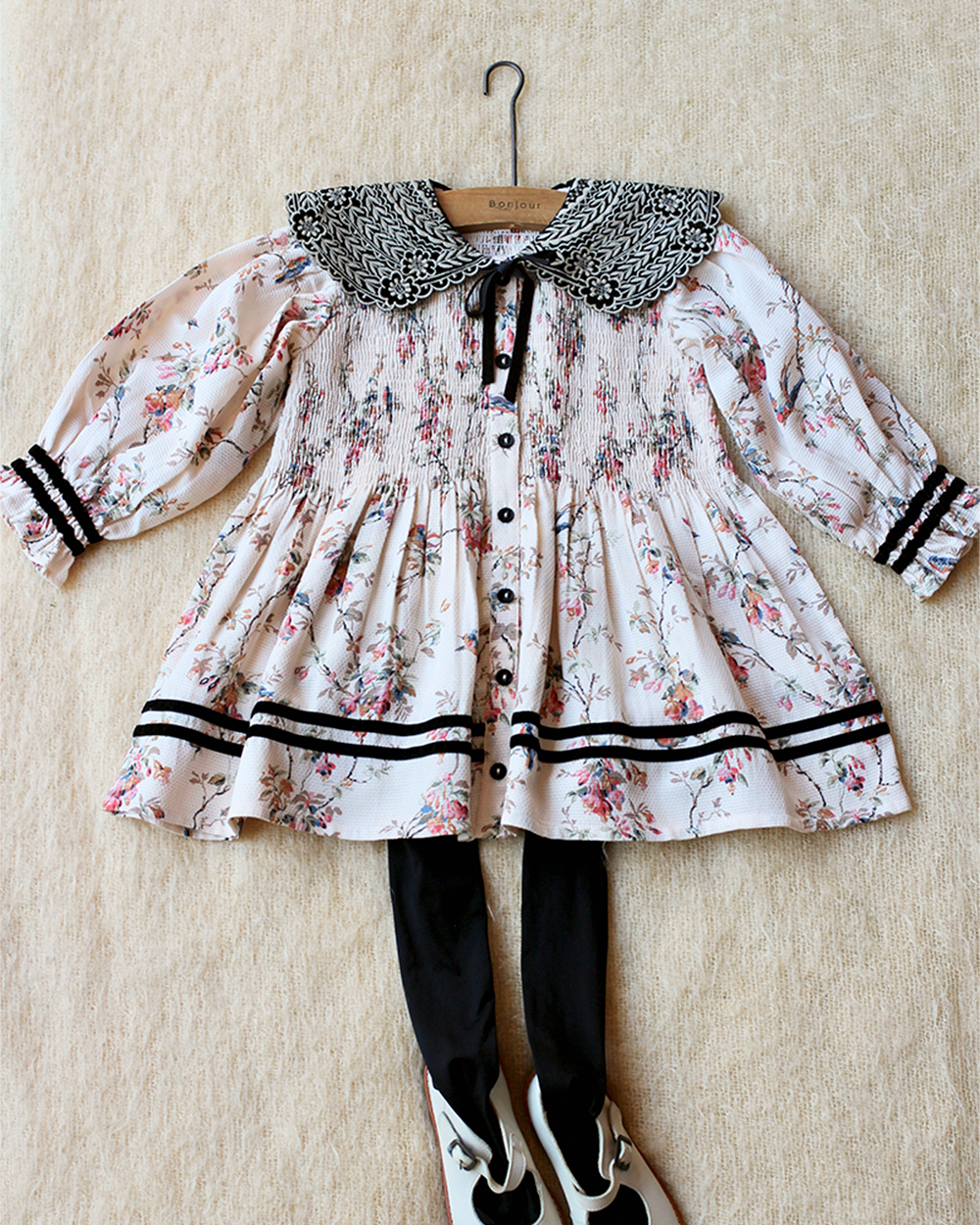 [ BONJOUR ] TUNIQUE WITH EMNROIDERED BIG COLLAR &amp; LONG SLEEVE / Birds flower